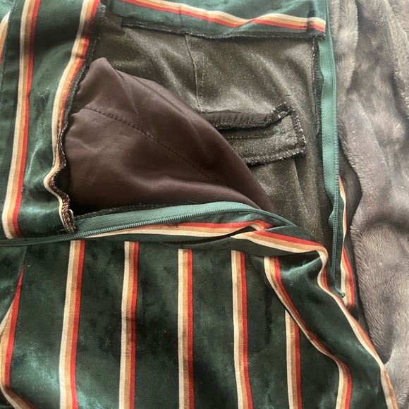Women’s Forever‎ 21 Contemporary, green striped wide leg velvet dress pants. - Picture 13 of 14